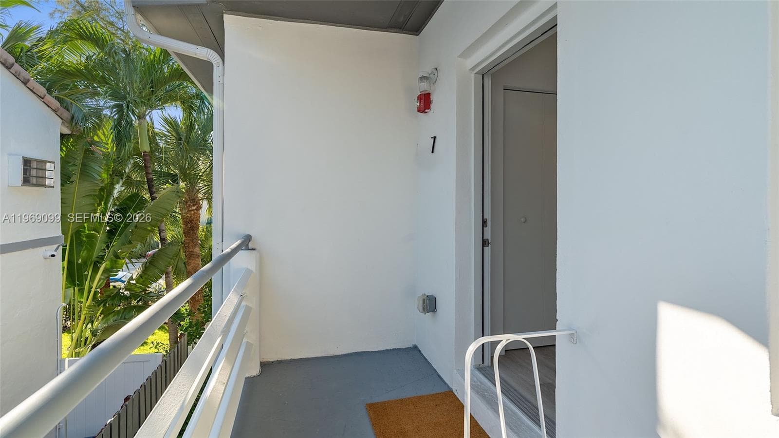 A11969099 — Miami Beach — 21