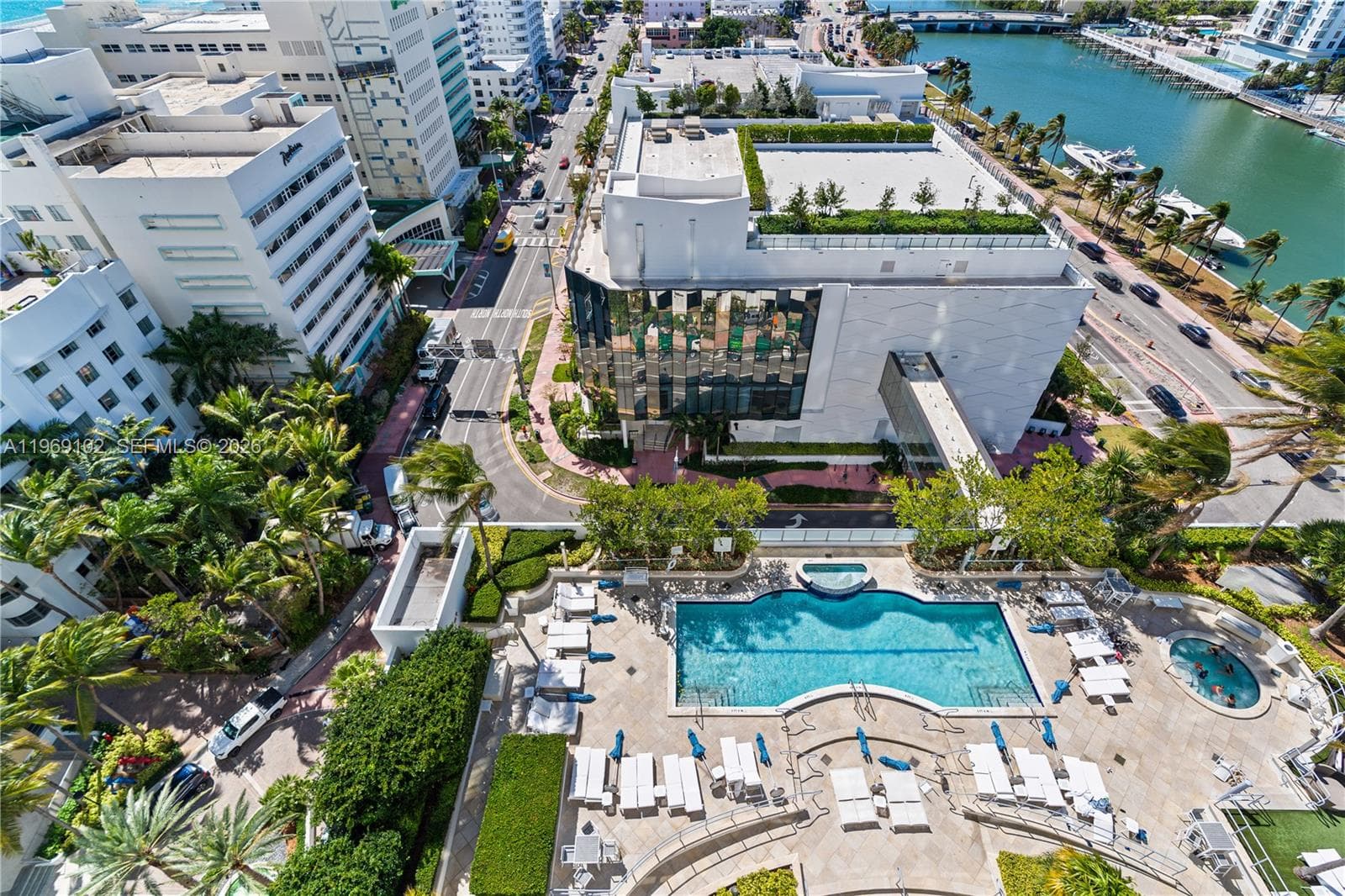 A11969102 — Miami Beach — 7