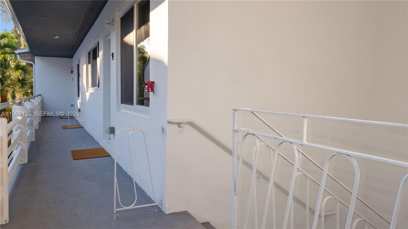A11969125 — Miami Beach — 92