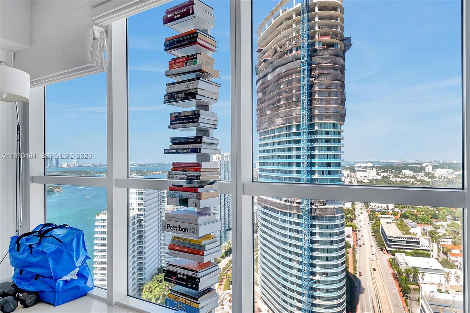 A11969161 — Miami Beach — 11