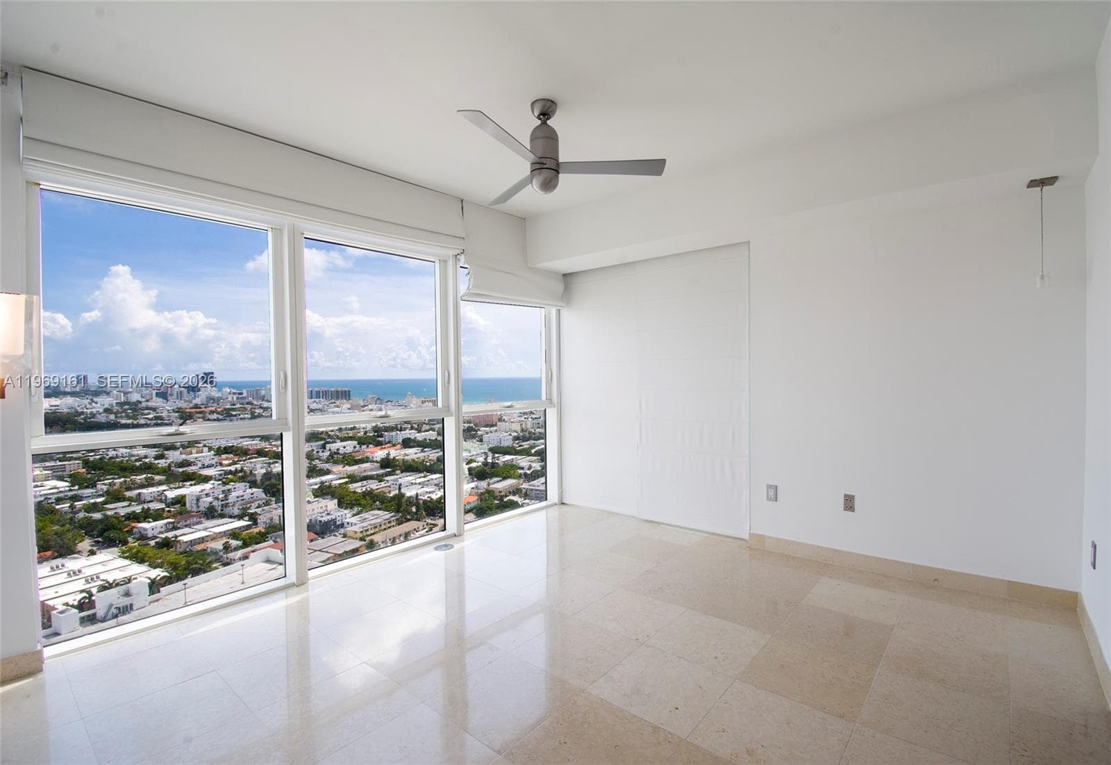 A11969161 — Miami Beach — 44