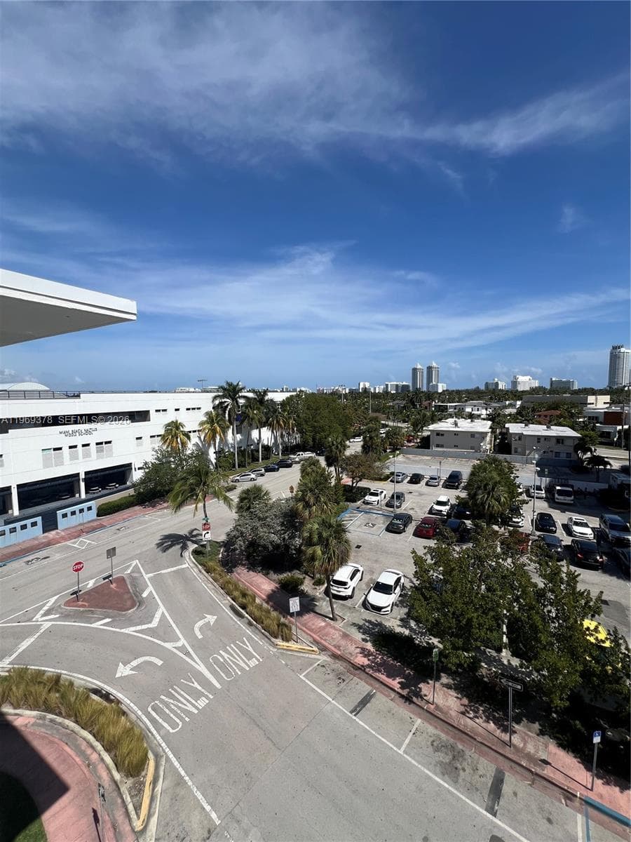 A11969378 — Miami Beach