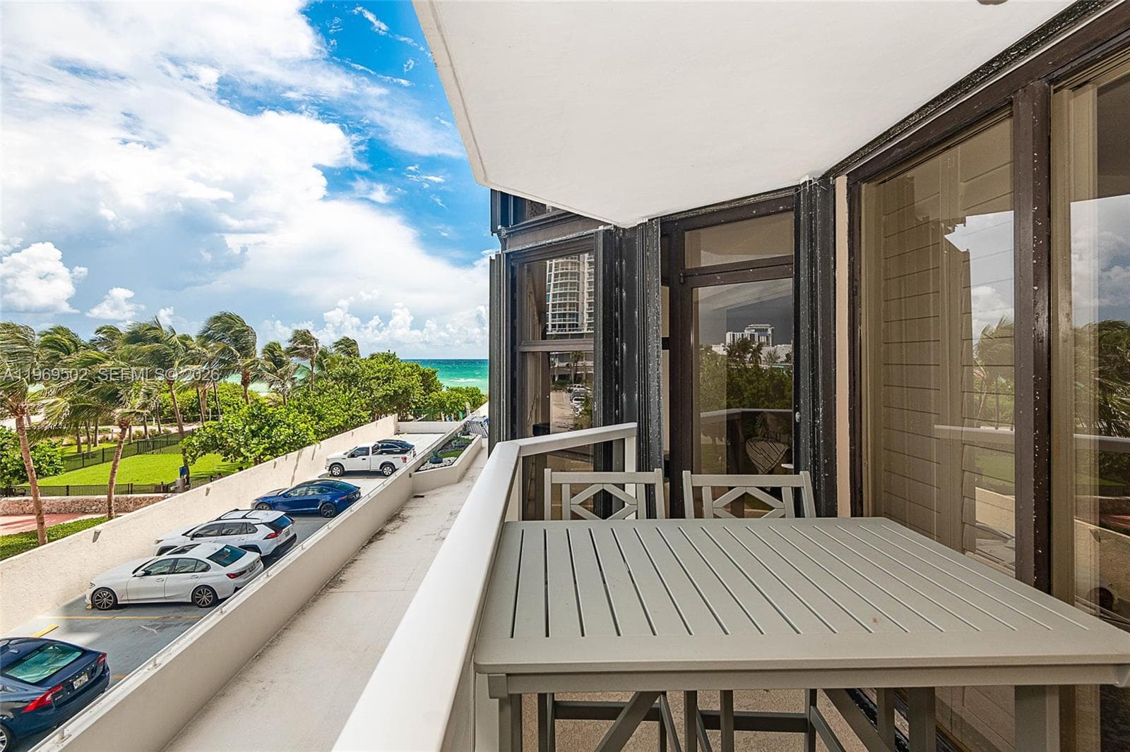 A11969502 — Miami Beach