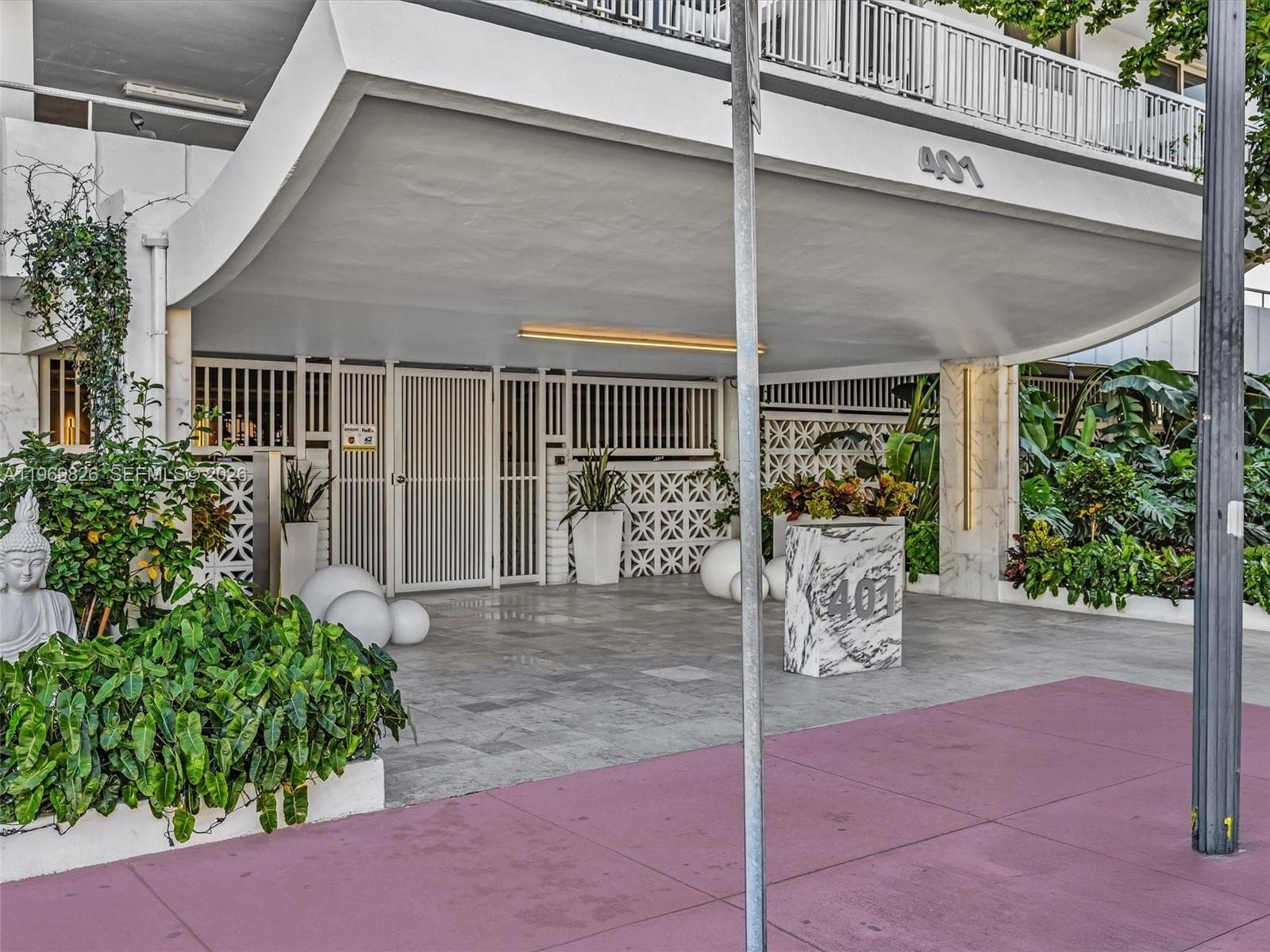 A11969826 — Miami Beach — 27