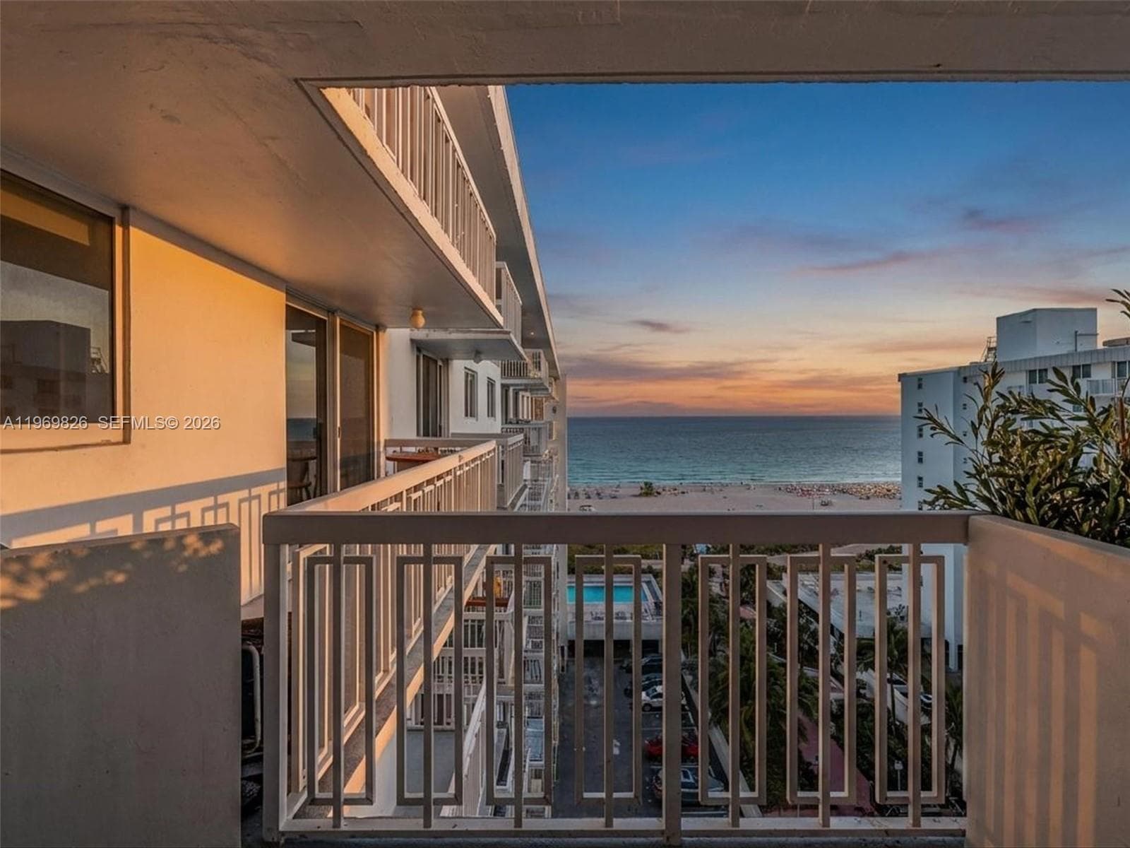 A11969826 — Miami Beach — 7