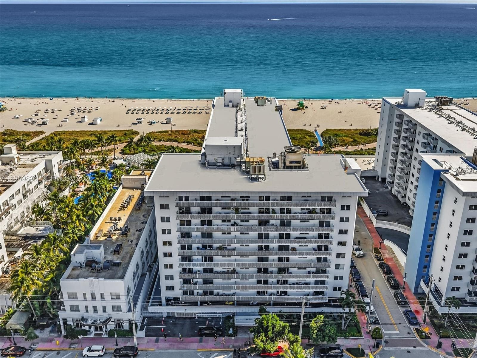 A11969826 — Miami Beach — 32