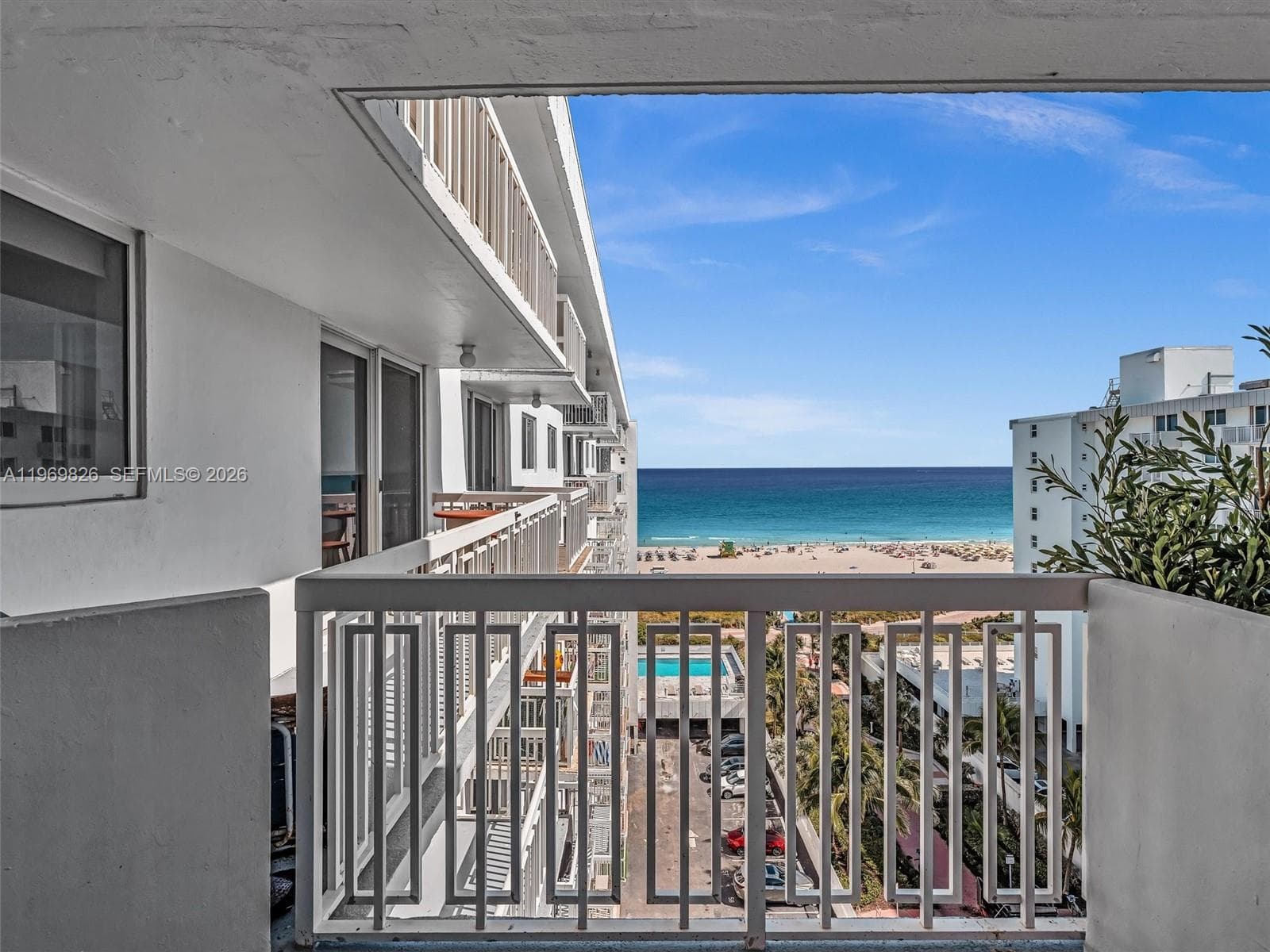 A11969826 — Miami Beach — 8