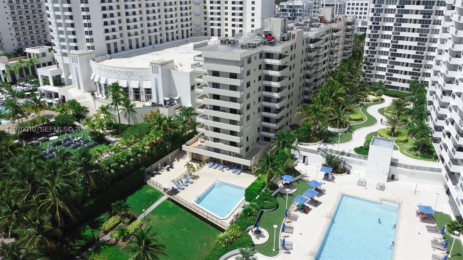 A11970010 — Miami Beach — 52