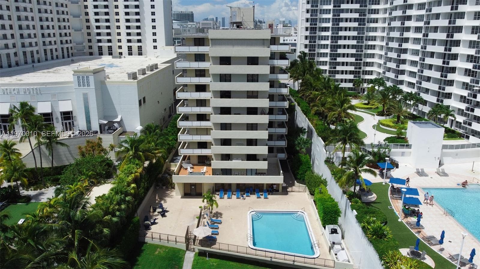 A11970010 — Miami Beach — 51