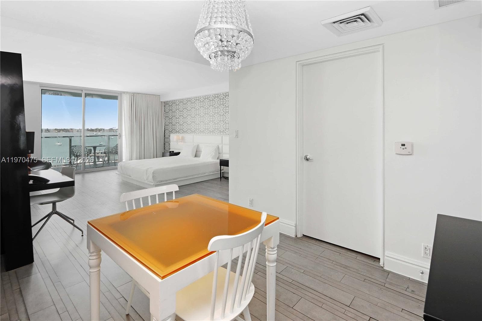 A11970475 — Miami Beach — 14