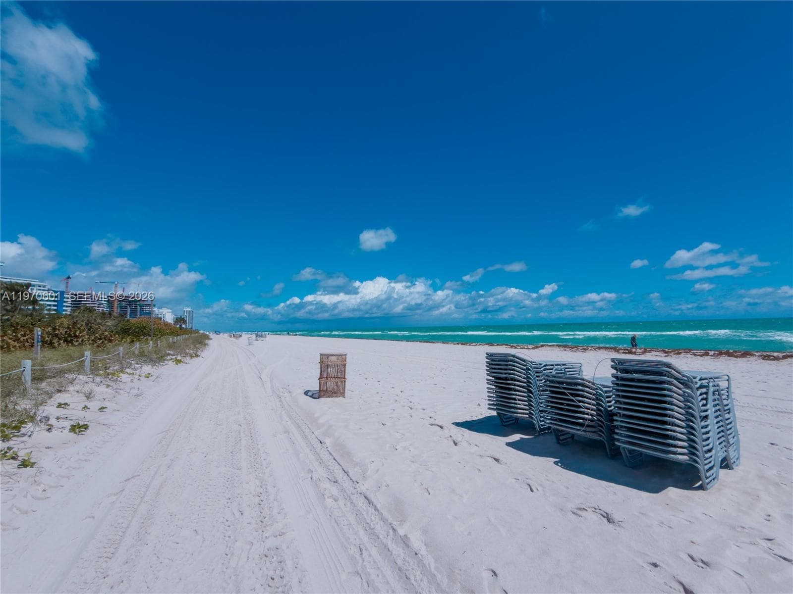 A11970601 — Miami Beach — 42