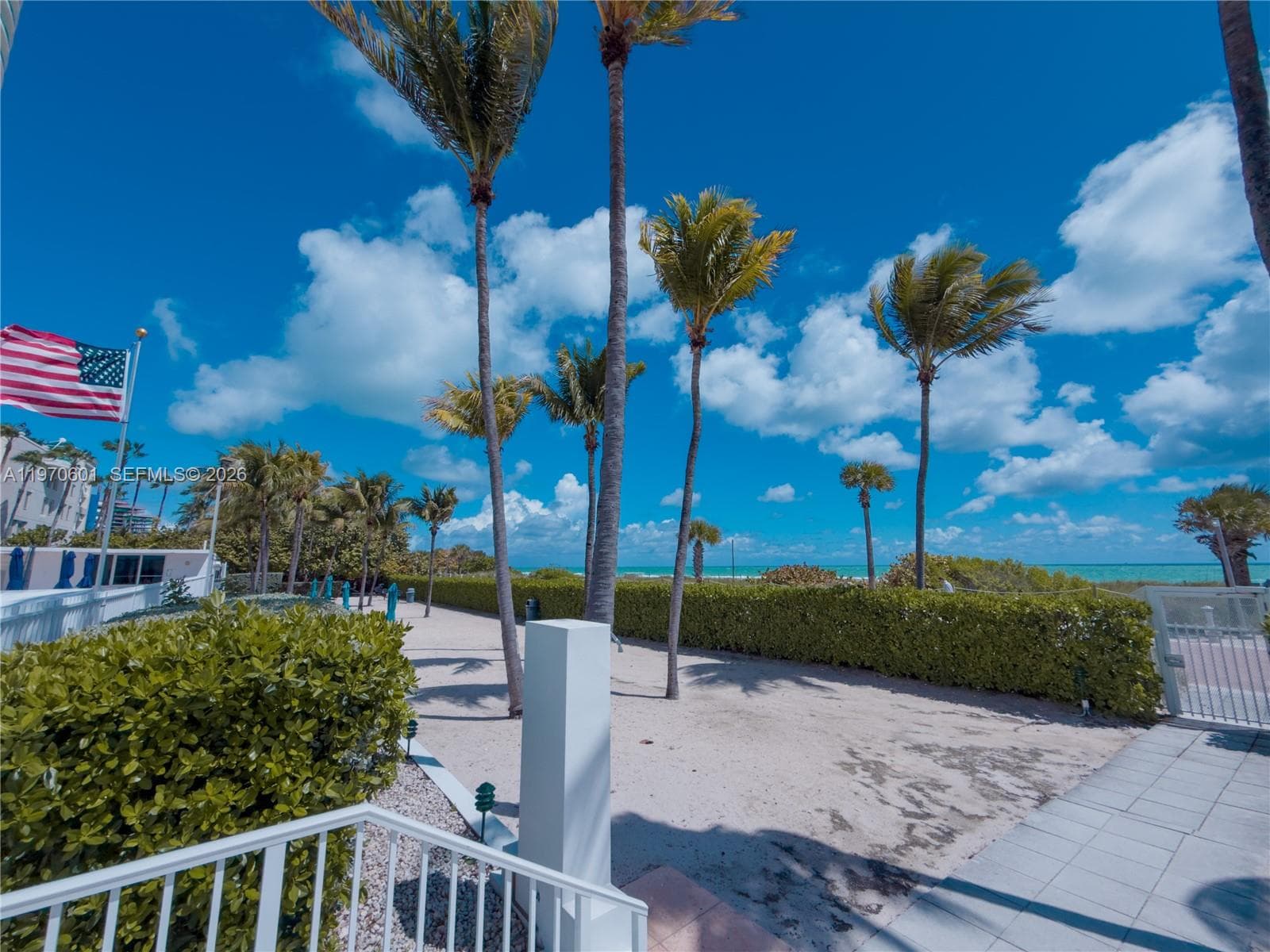 A11970601 — Miami Beach — 37