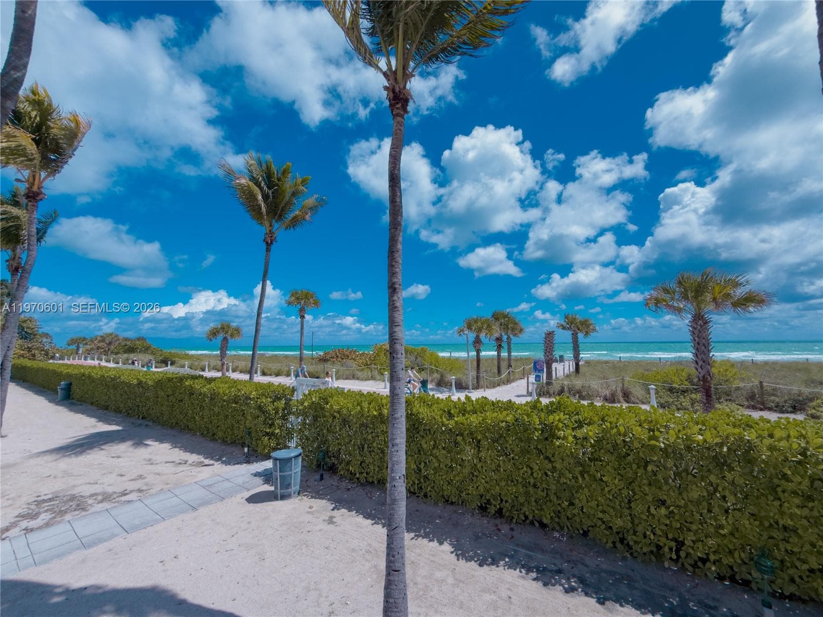 A11970601 — Miami Beach — 40
