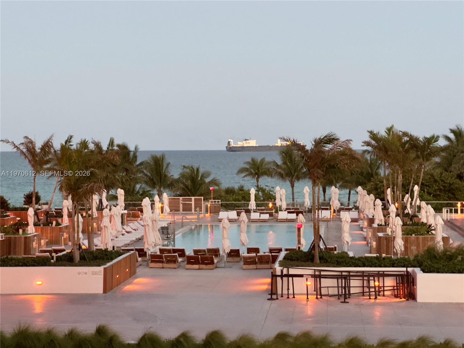A11970612 — Miami Beach — 2