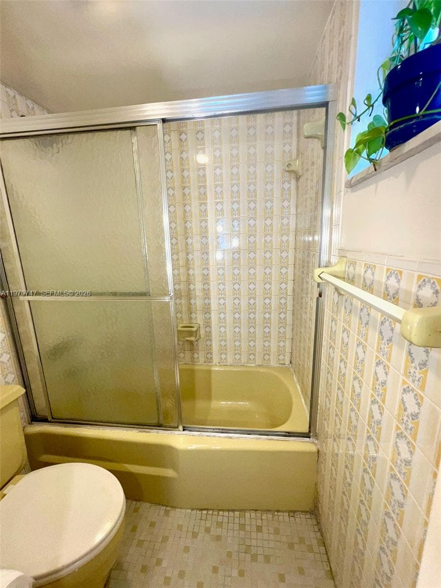 A11970747 — Miami Beach — 23