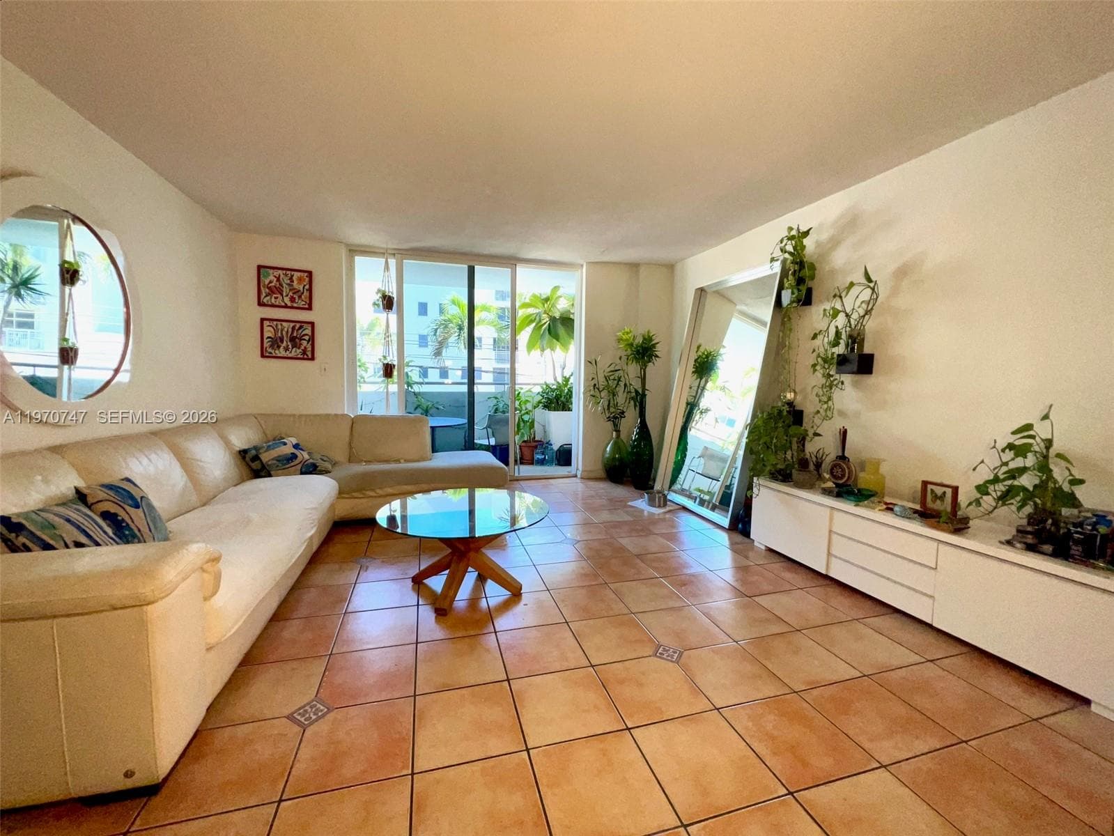 A11970747 — Miami Beach — 27