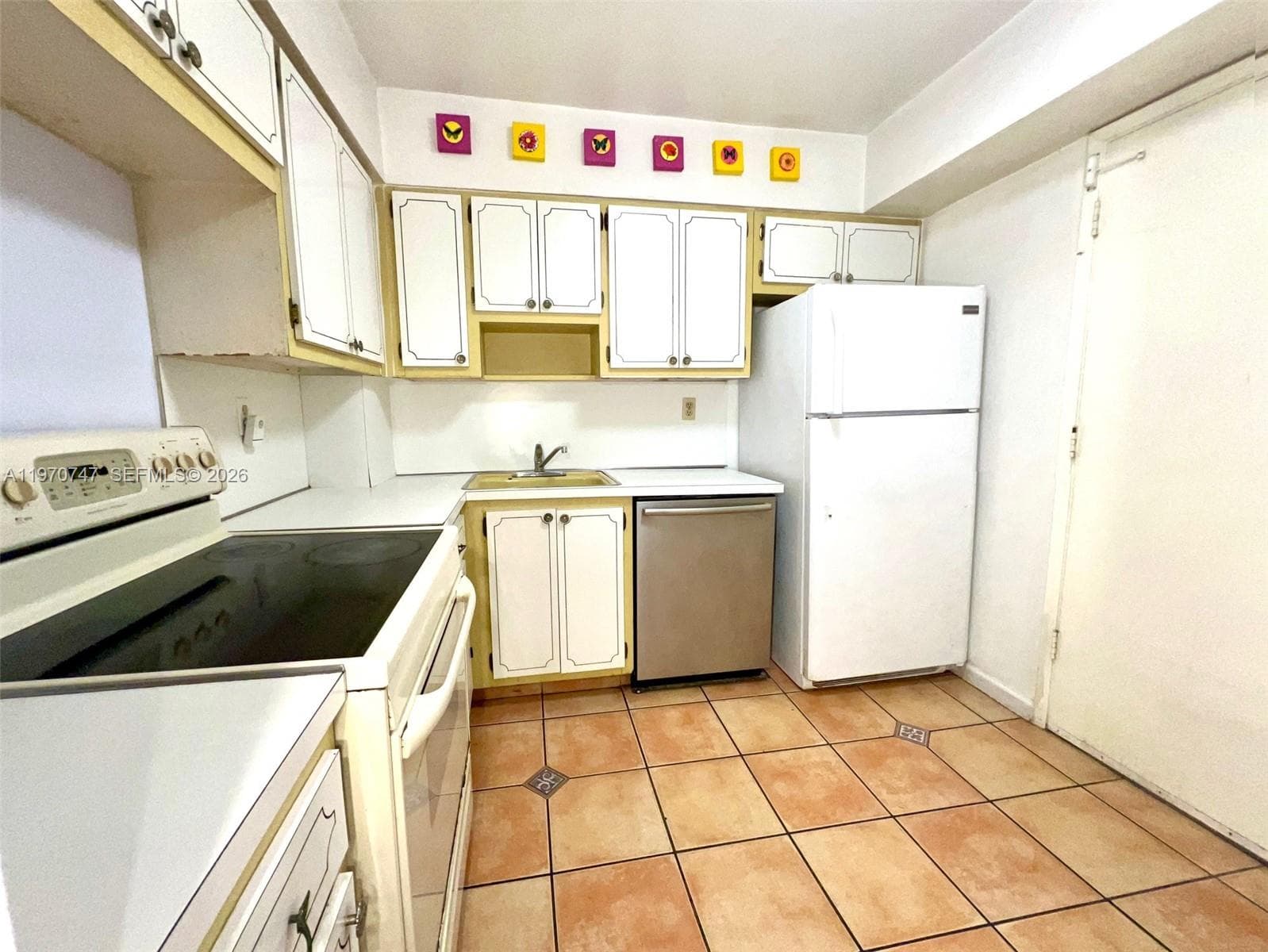 A11970747 — Miami Beach — 3