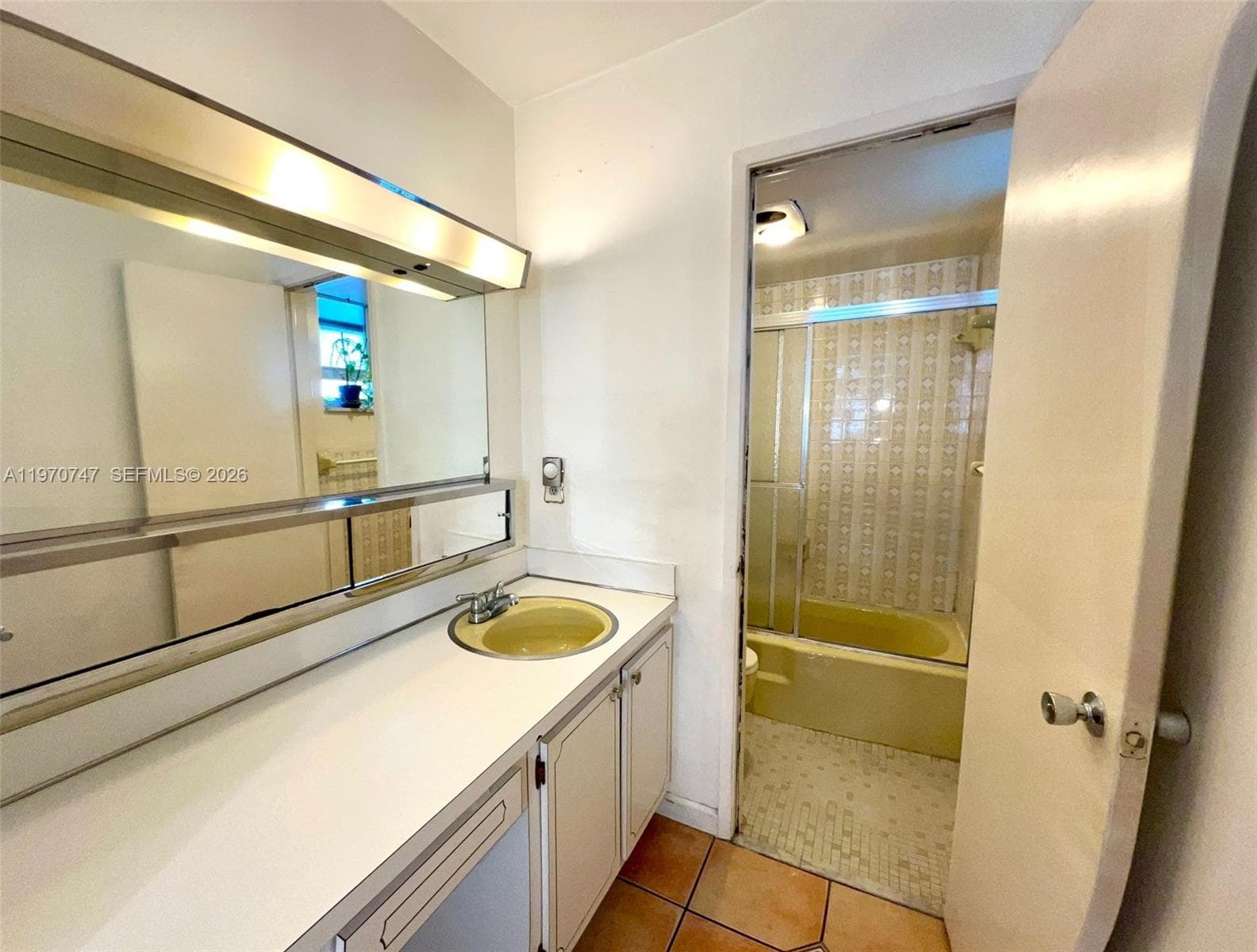 A11970747 — Miami Beach — 24