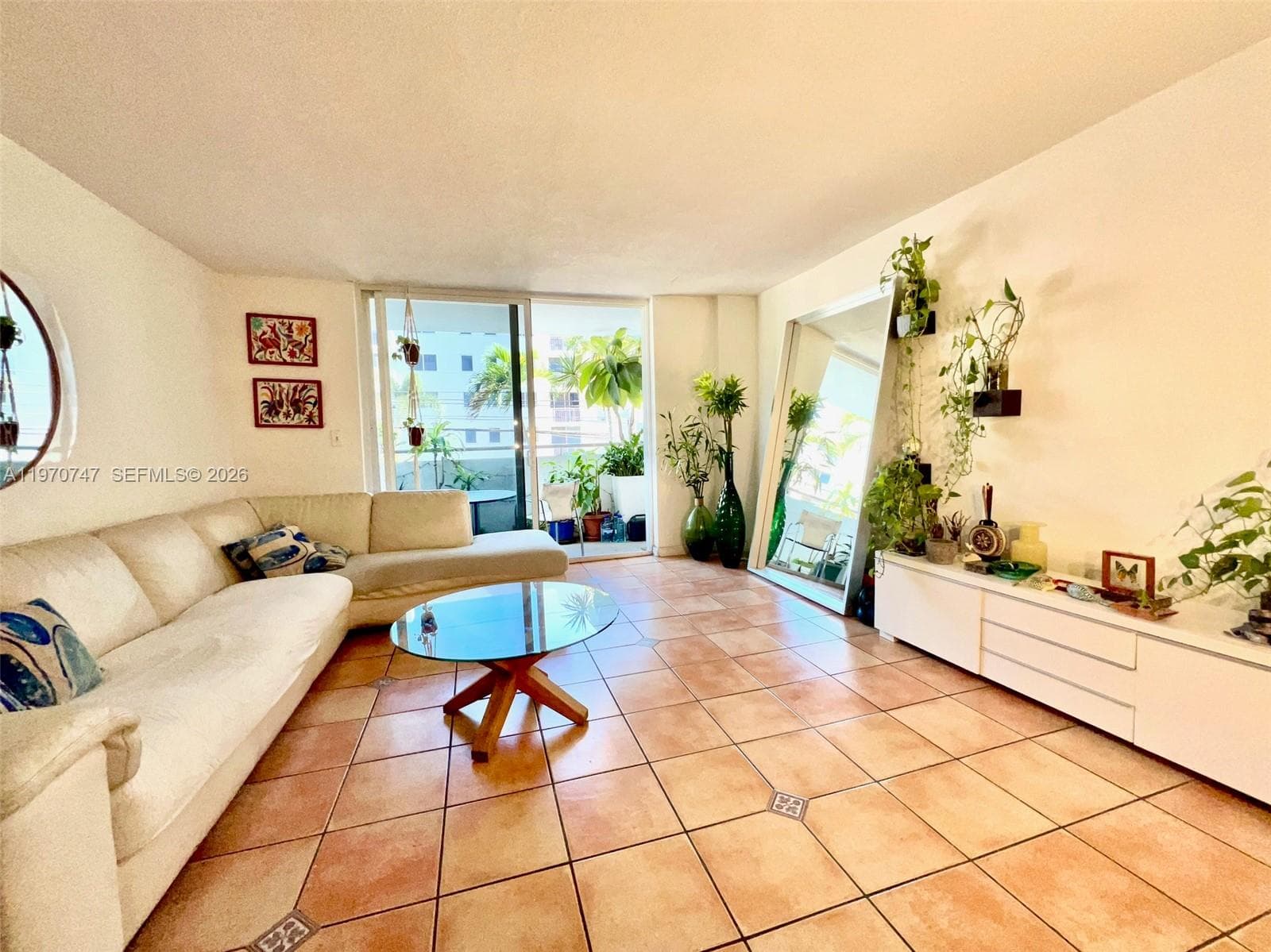 A11970747 — Miami Beach — 33
