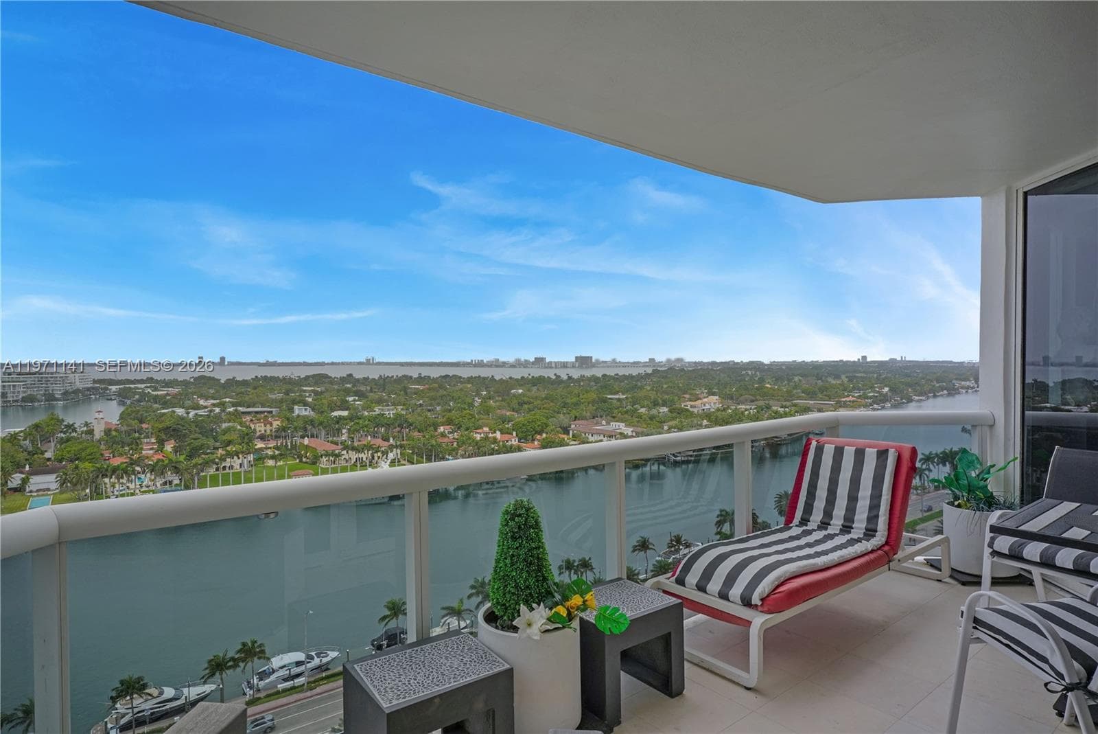 A11971141 — Miami Beach — 2