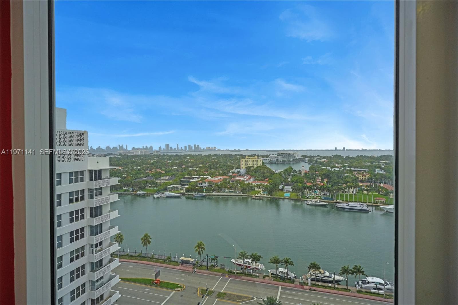 A11971141 — Miami Beach — 10