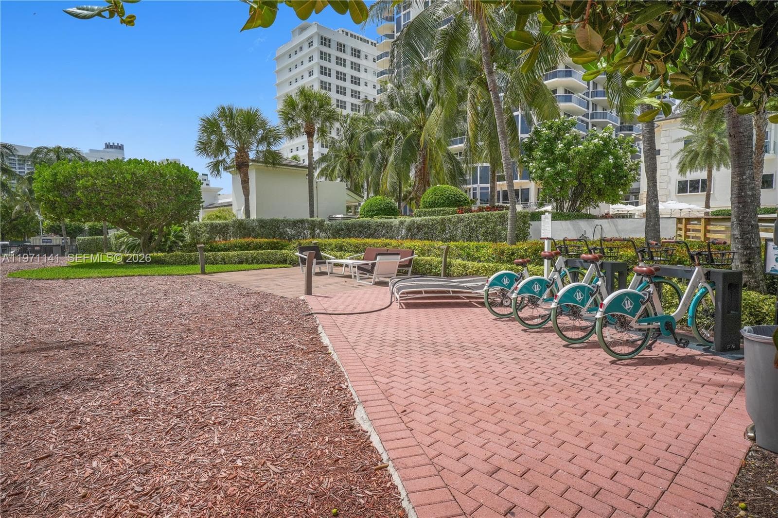 A11971141 — Miami Beach — 55