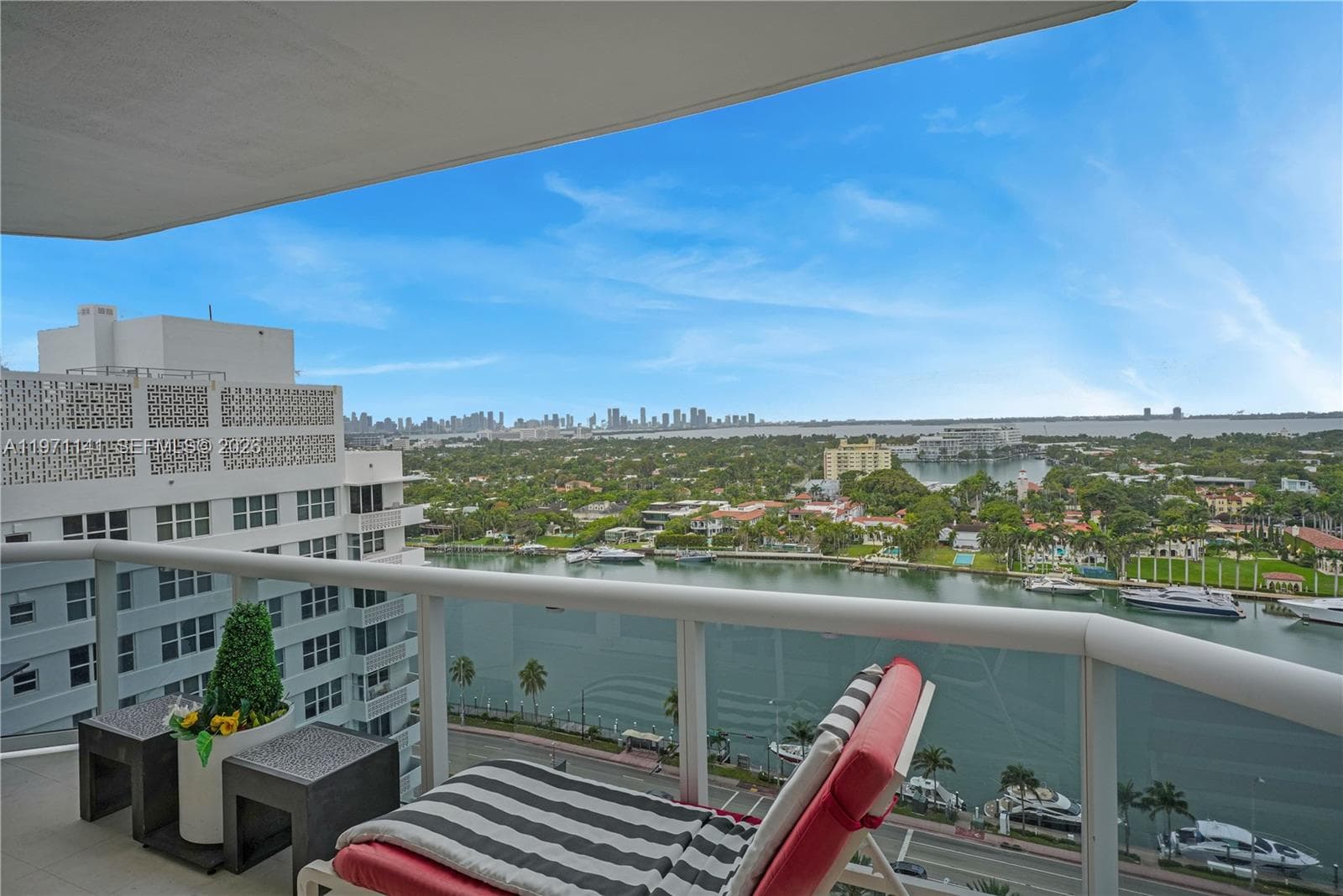 A11971141 — Miami Beach — 11