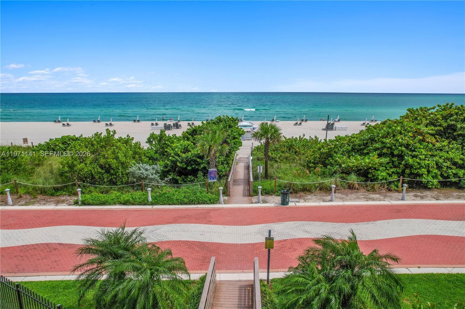 A11971141 — Miami Beach — 60