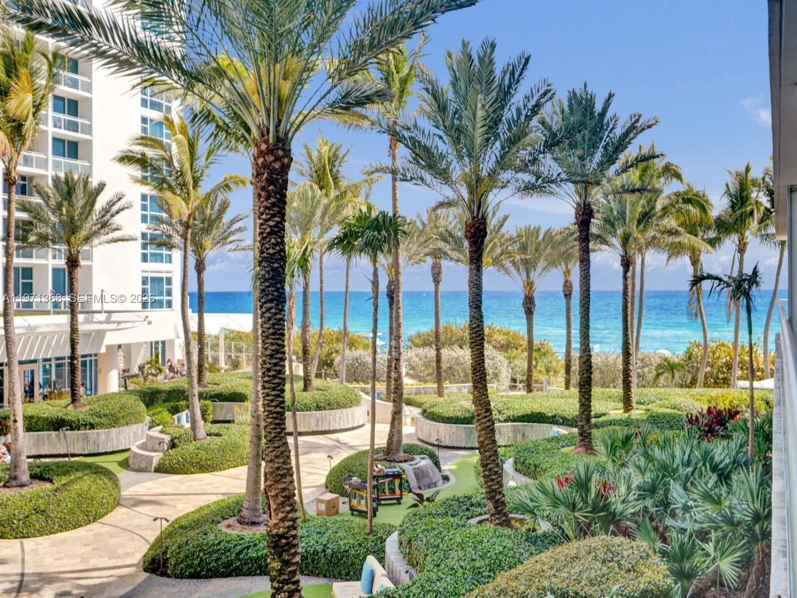 A11971368 — Miami Beach