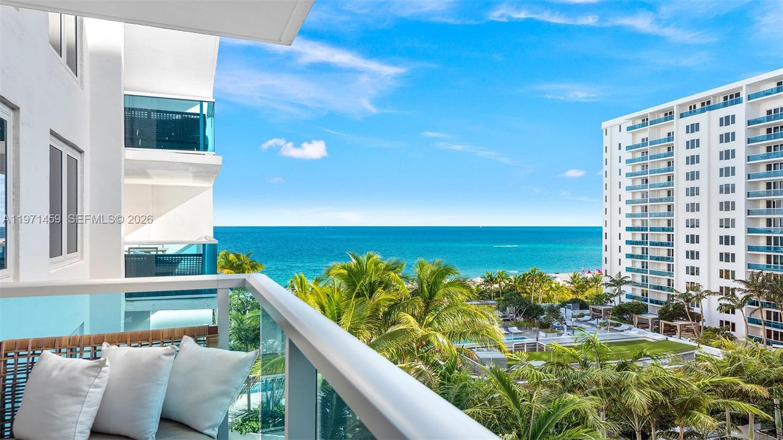 A11971459 — Miami Beach — 2
