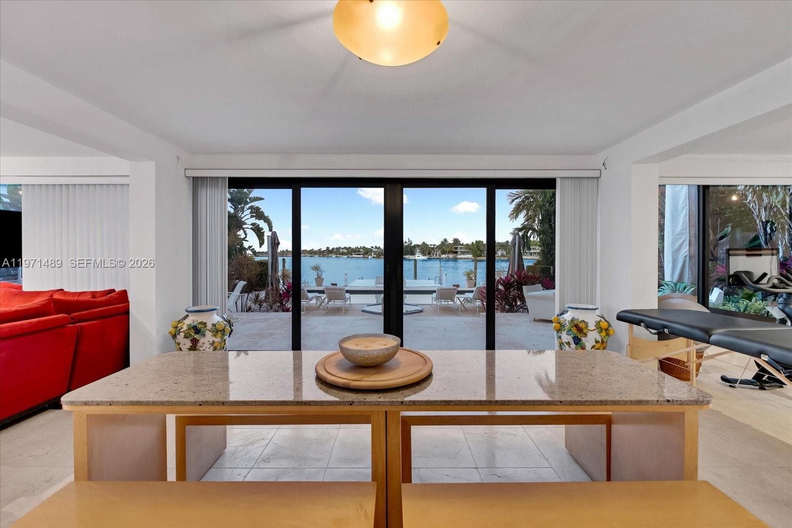 A11971489 — Miami Beach — 49