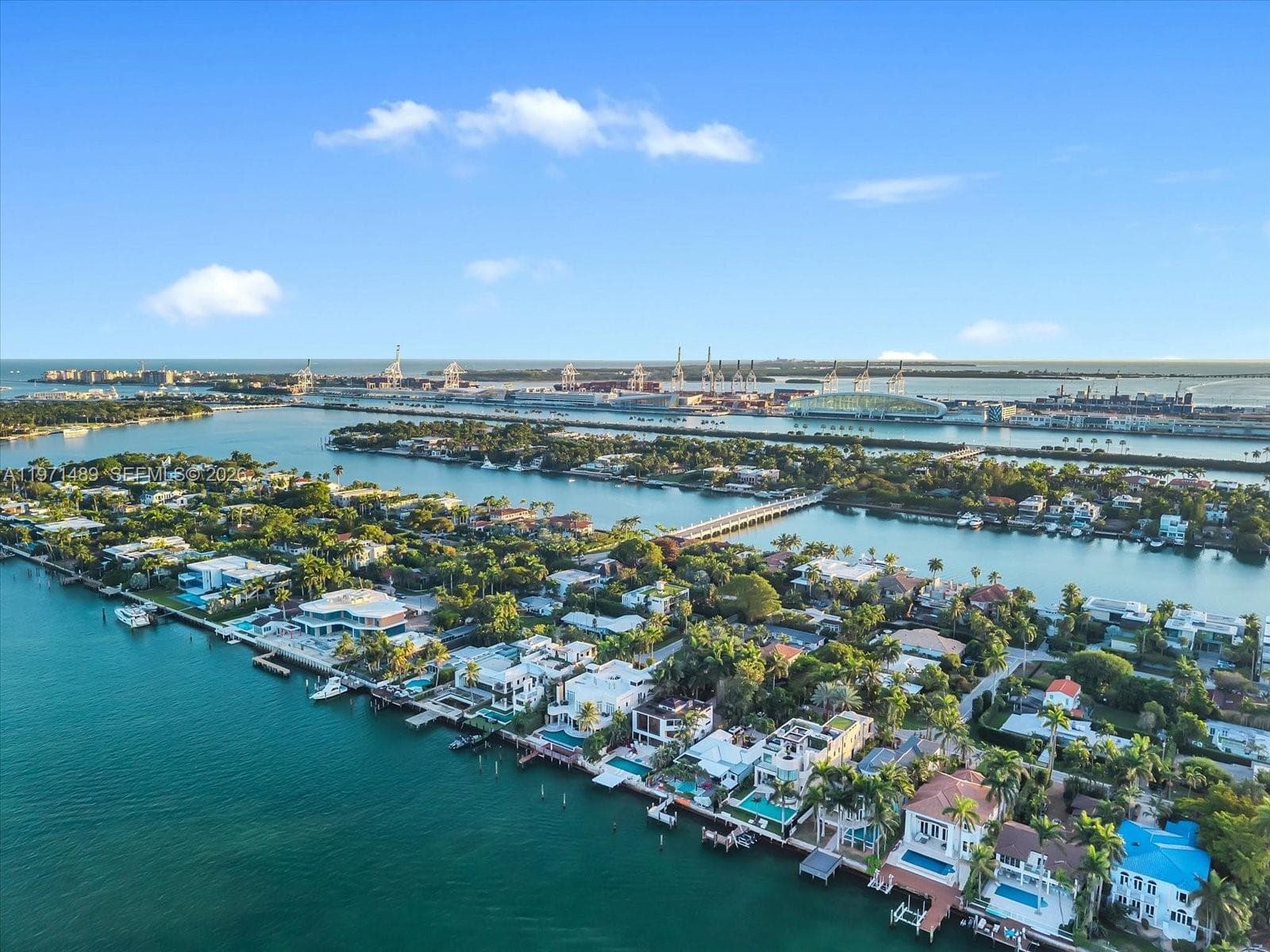 A11971489 — Miami Beach — 14