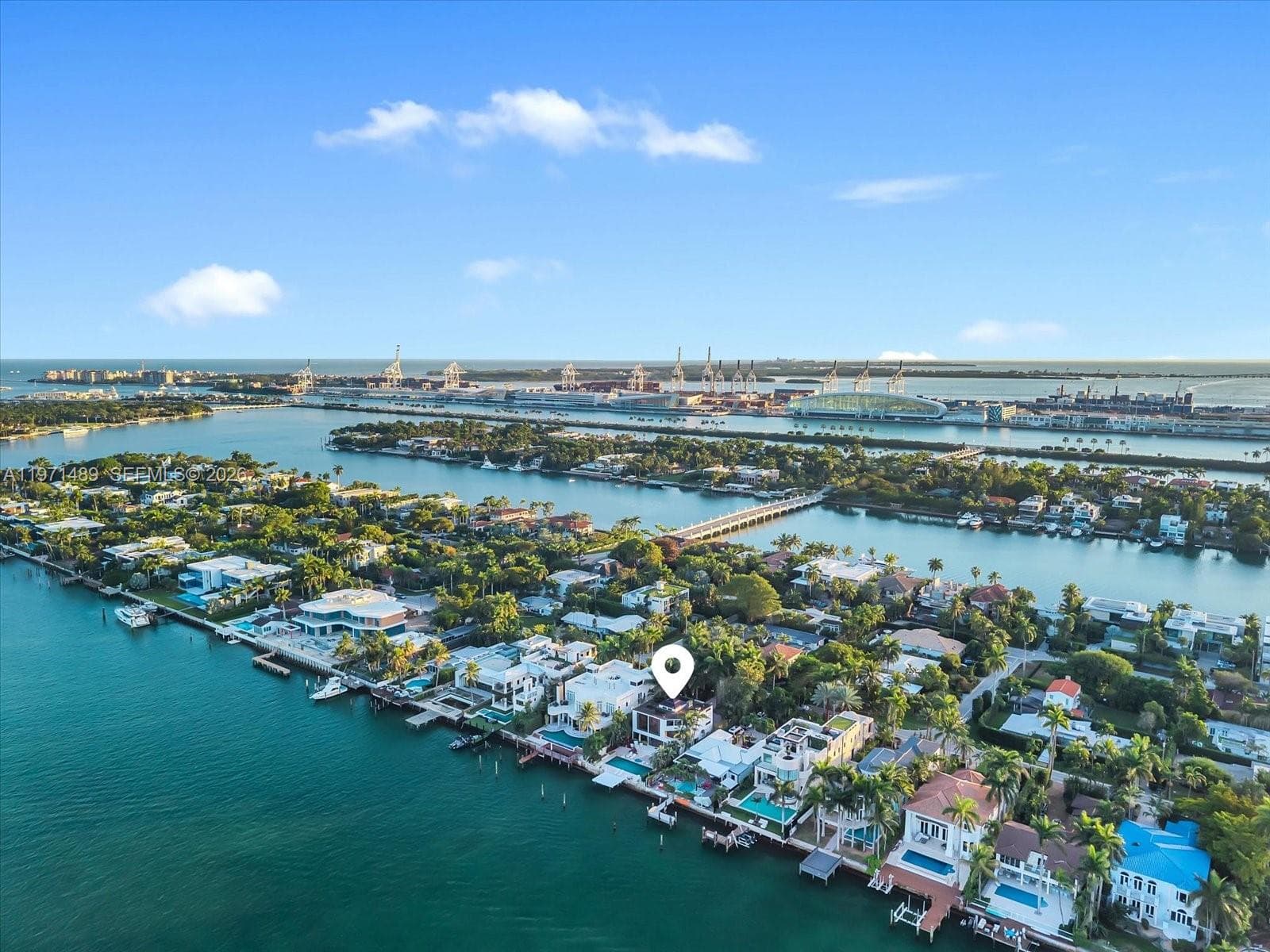 A11971489 — Miami Beach — 15