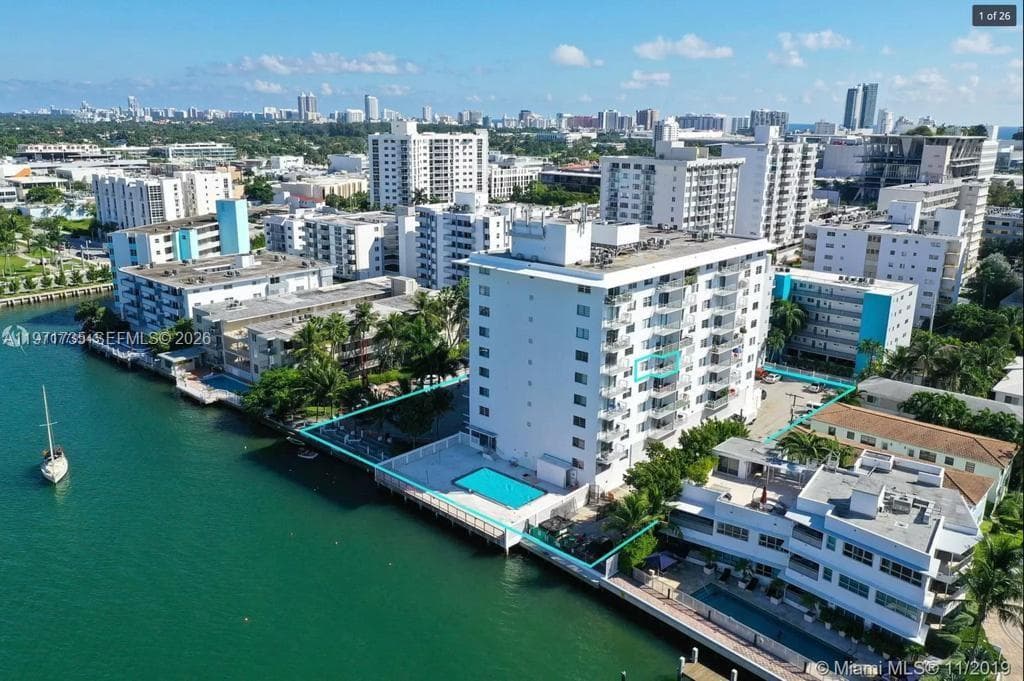 A11971735 — Miami Beach — 7