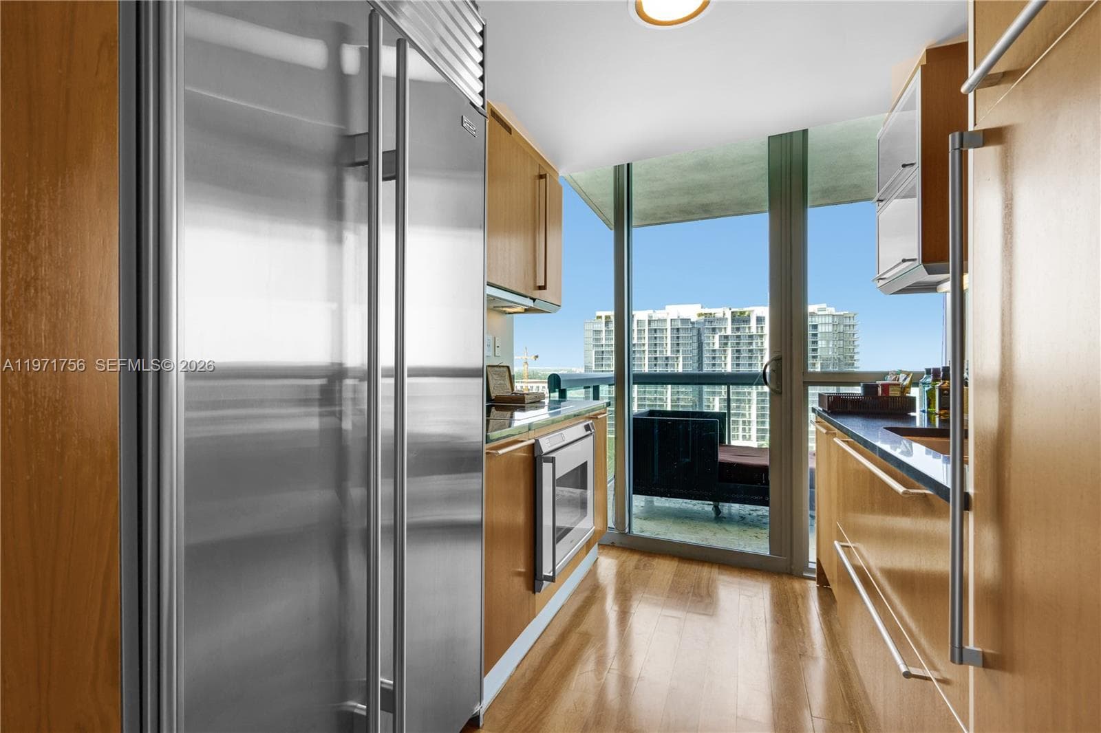 A11971756 — Miami Beach — 15