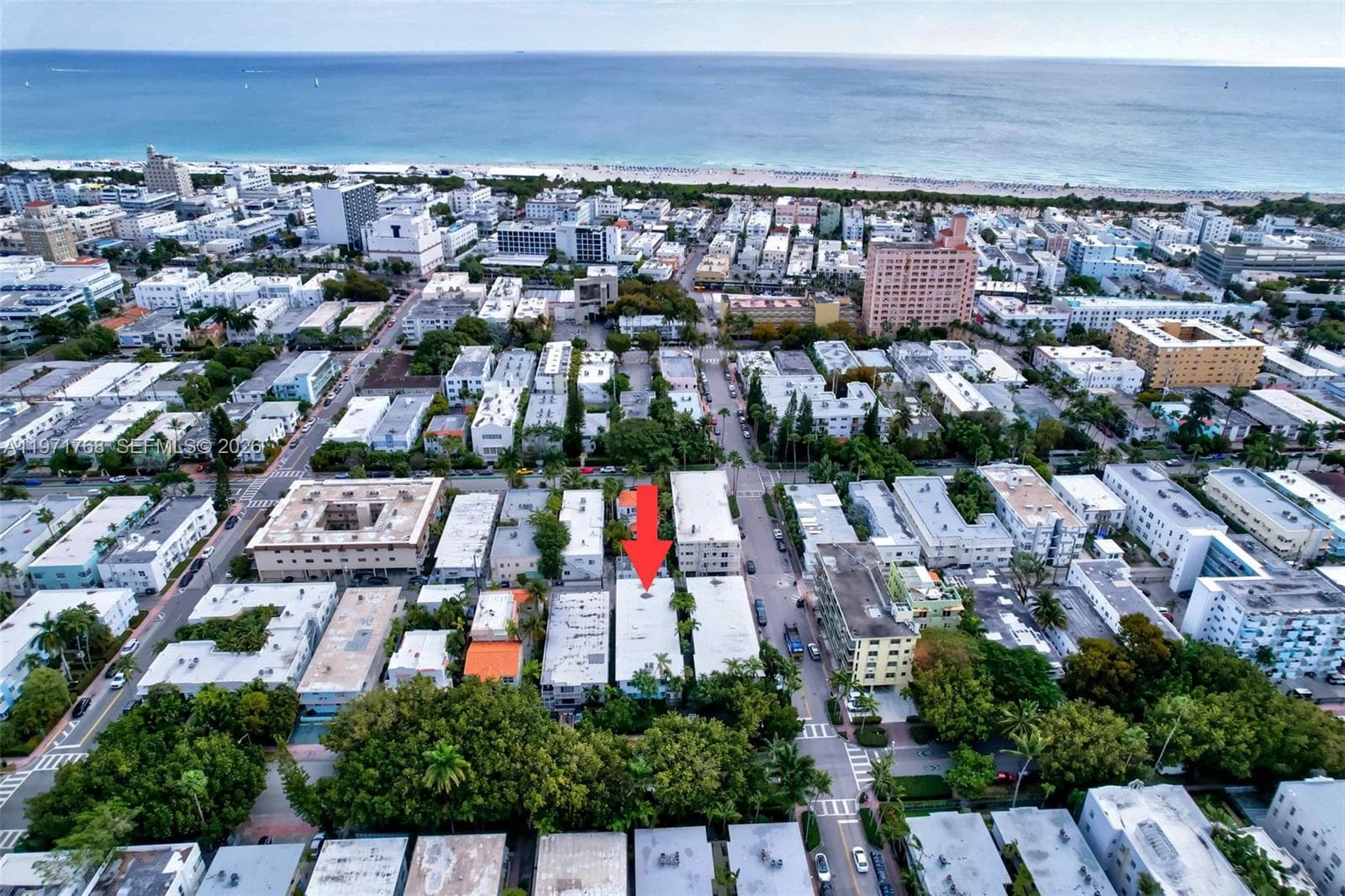 A11971768 — Miami Beach — 23