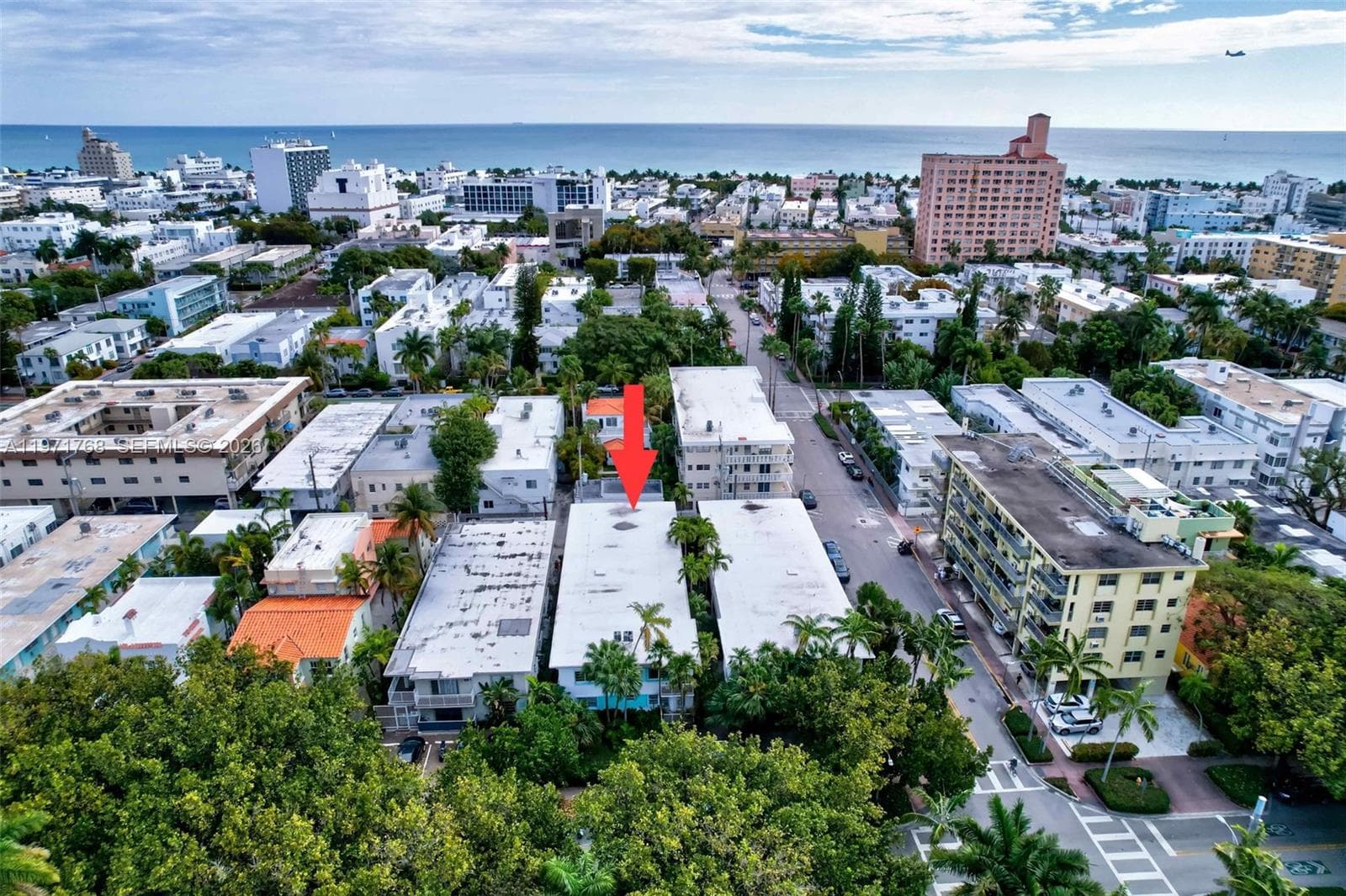 A11971768 — Miami Beach — 18