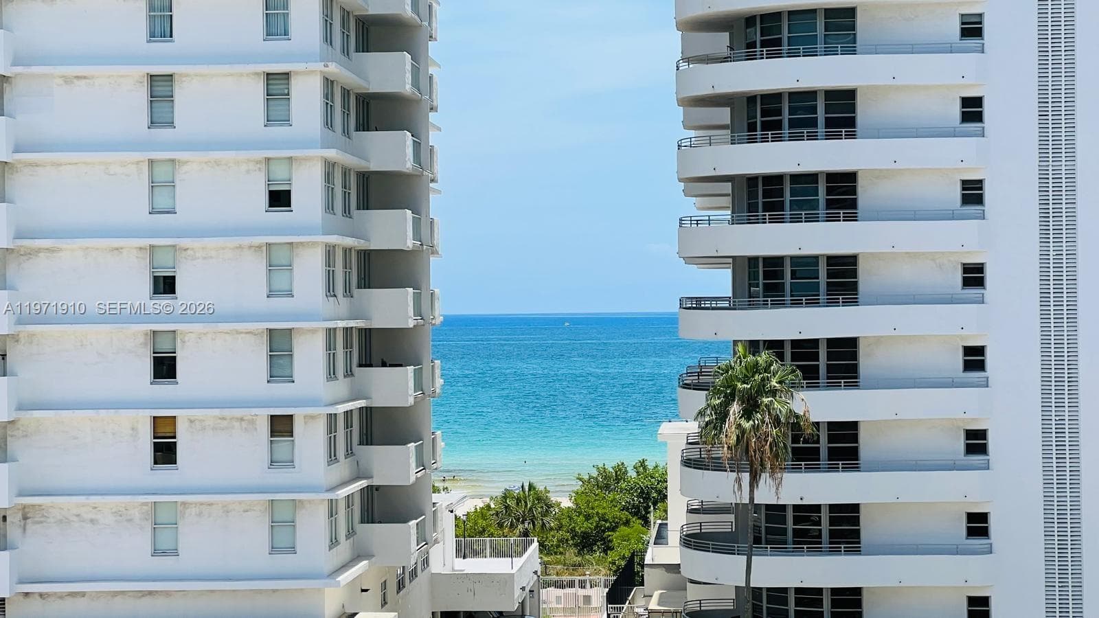 A11971910 — Miami Beach — 5