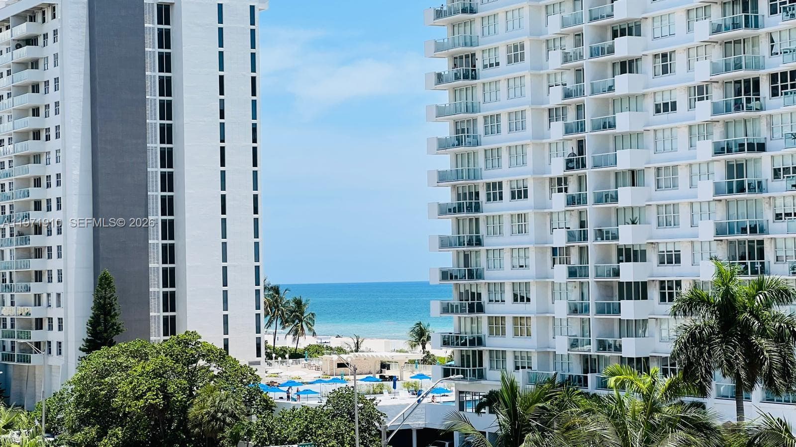 A11971910 — Miami Beach — 4