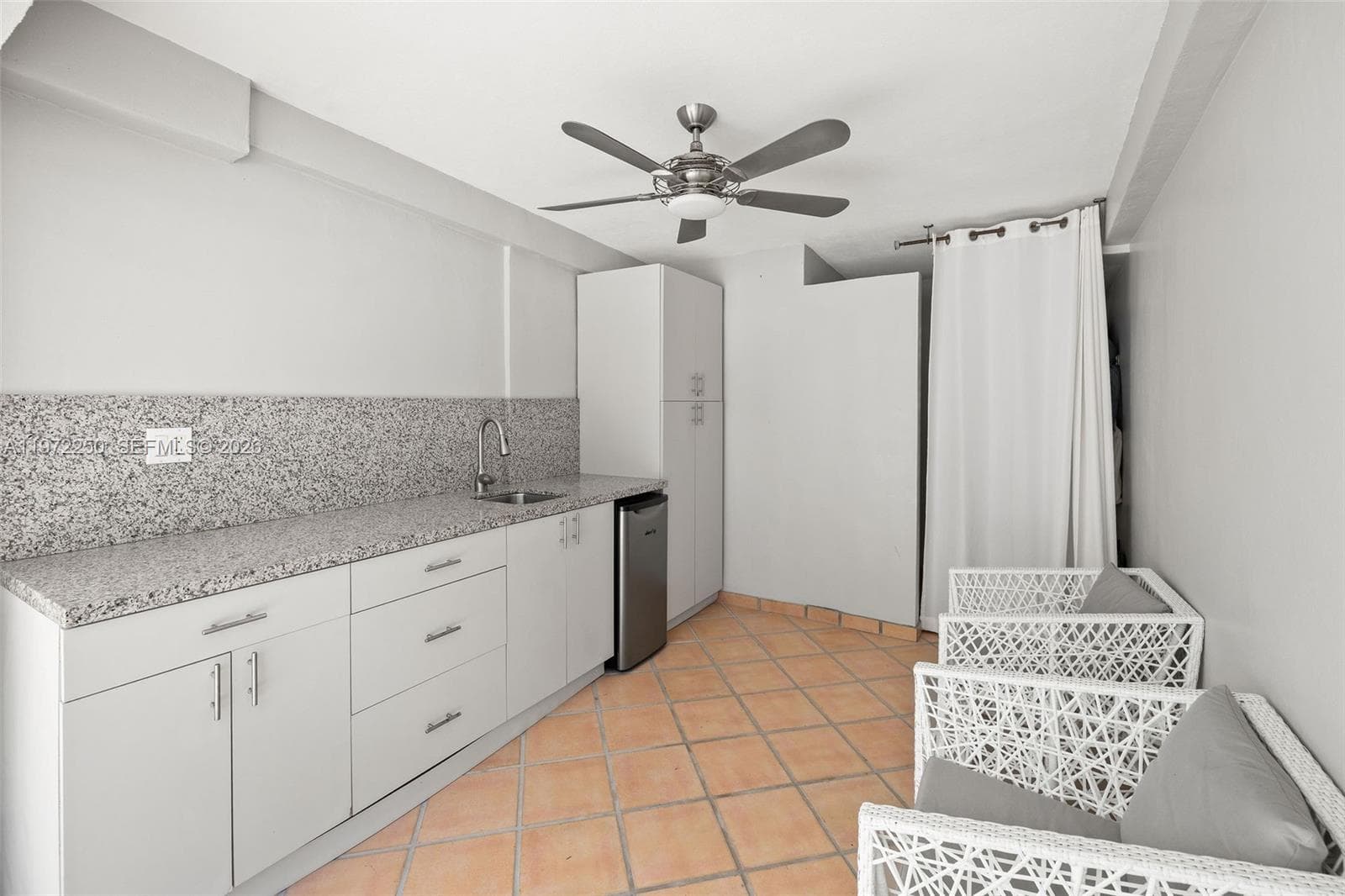 A11972250 — Miami Beach — 5