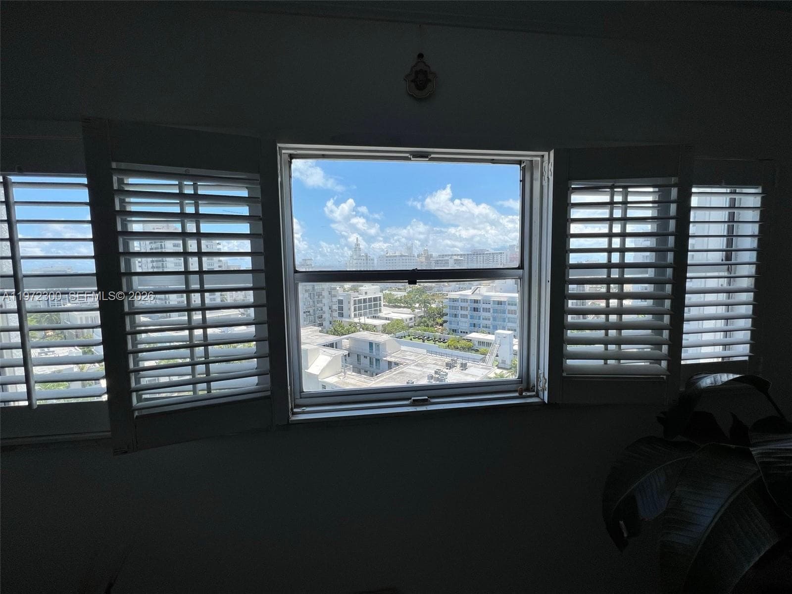 A11972300 — Miami Beach — 21