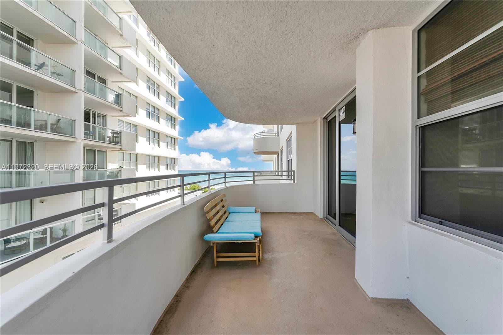 A11972320 — Miami Beach — 20
