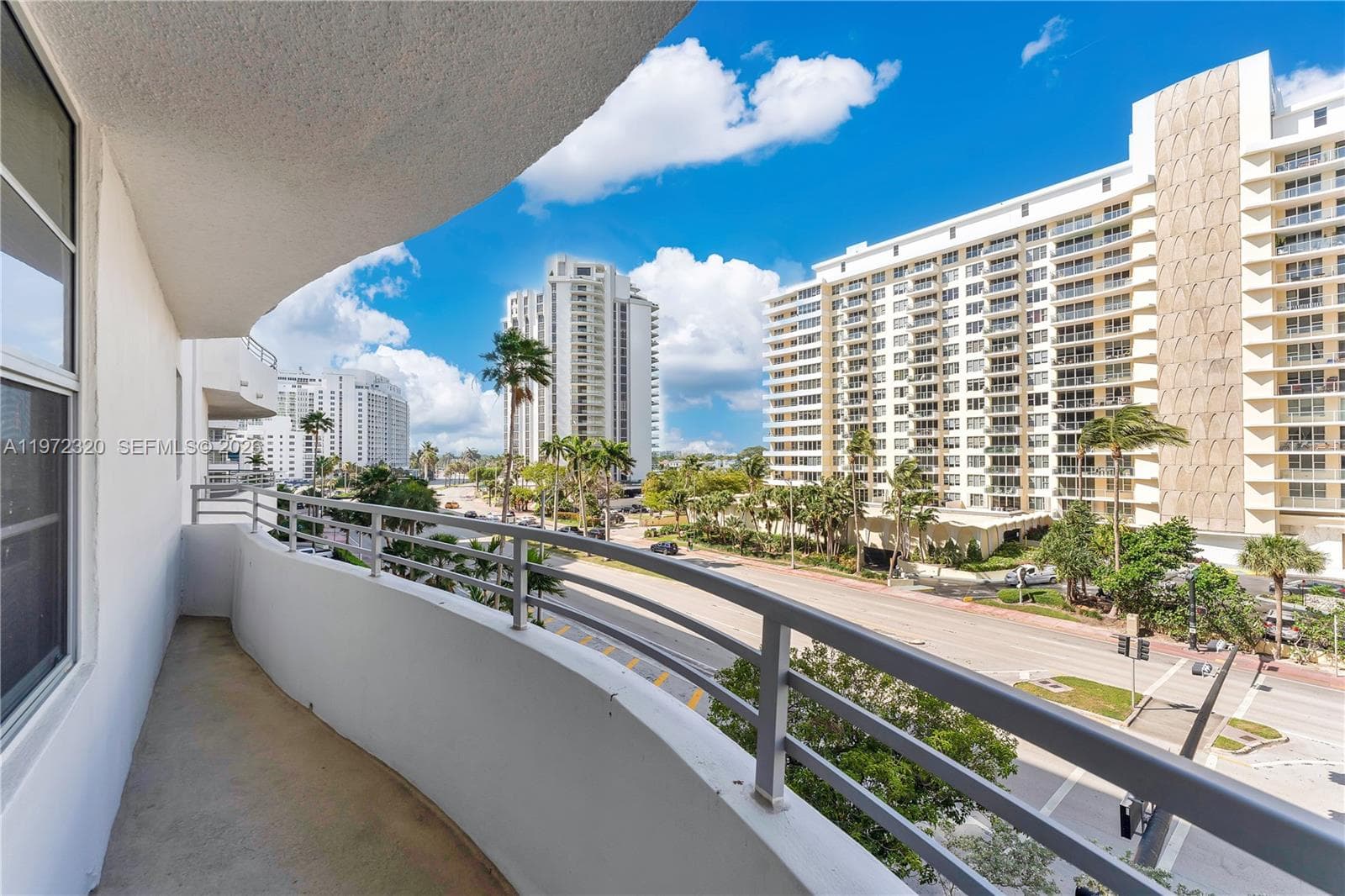 A11972320 — Miami Beach — 21