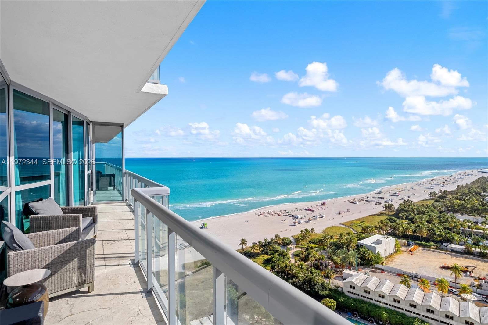 A11972344 — Miami Beach