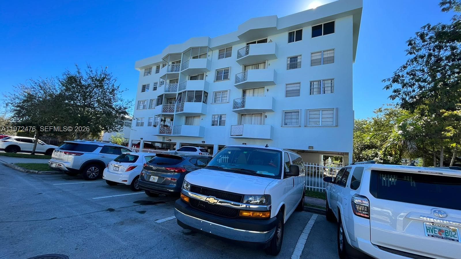 A11972476 — Miami Beach — 10