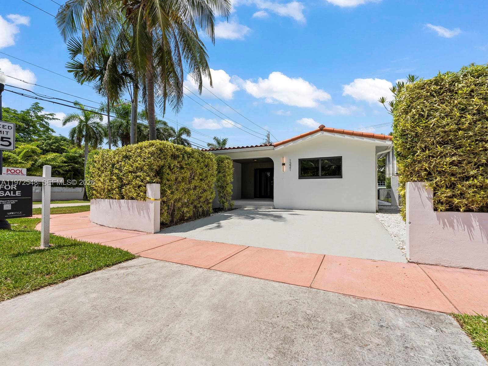 A11972548 — Miami Beach — 6