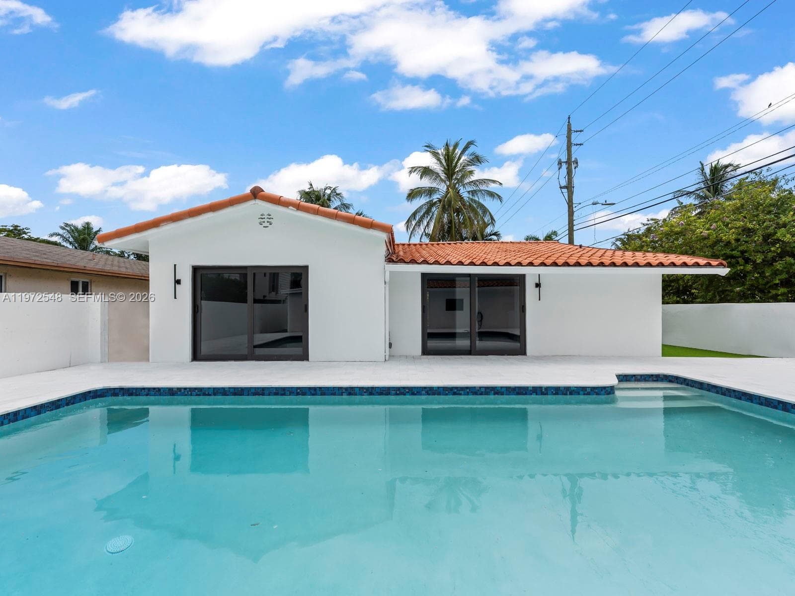 A11972548 — Miami Beach — 53