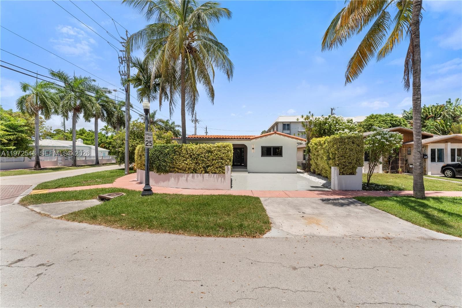 A11972548 — Miami Beach — 7