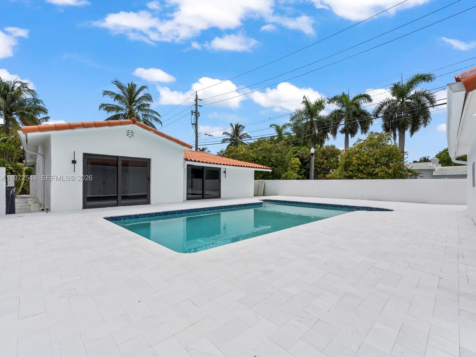 A11972548 — Miami Beach — 49