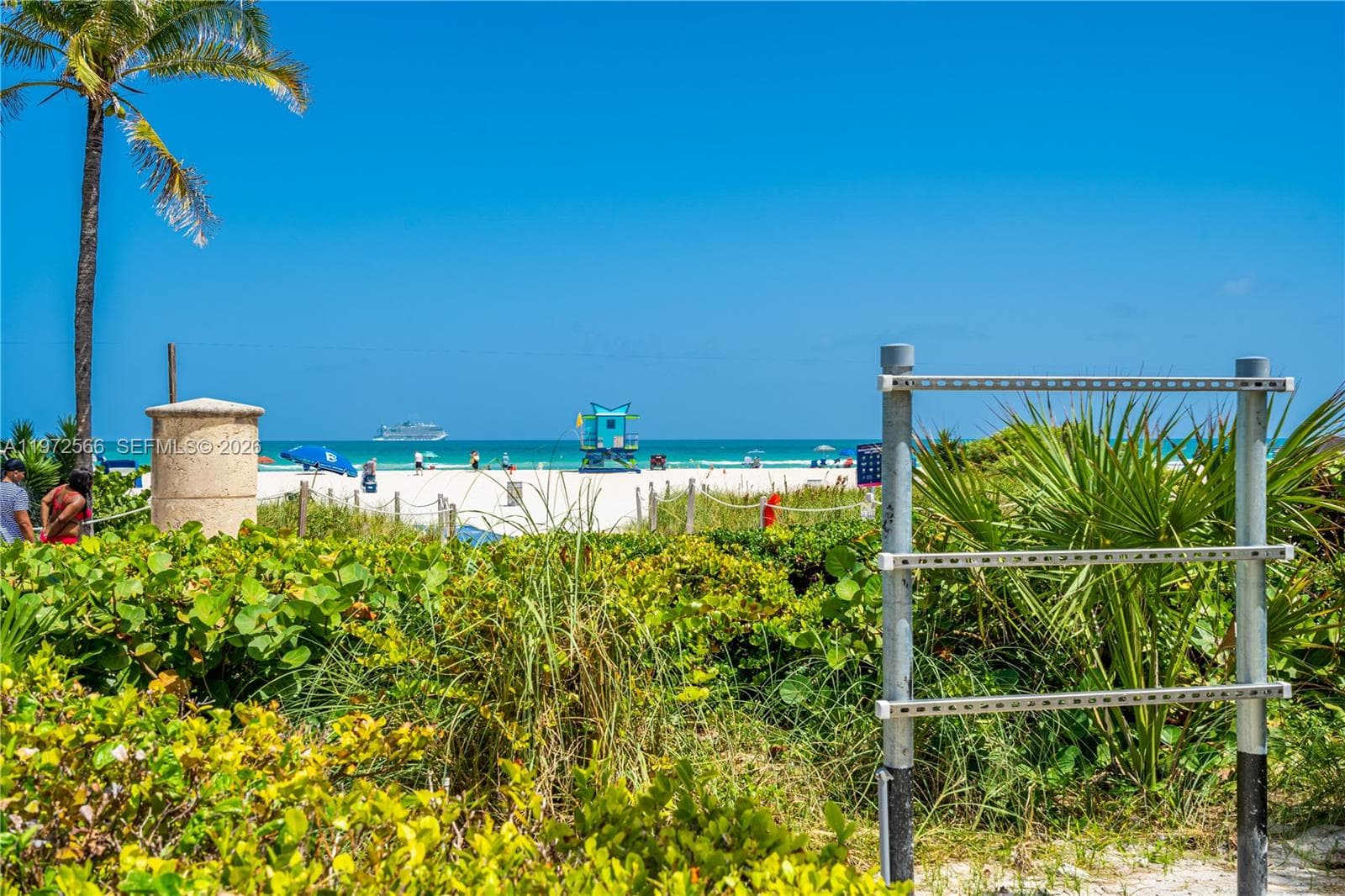 A11972566 — Miami Beach — 42